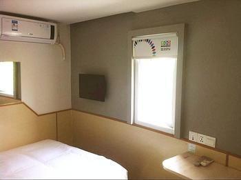 Yi Bai Chain Hotel Сямынь Экстерьер фото